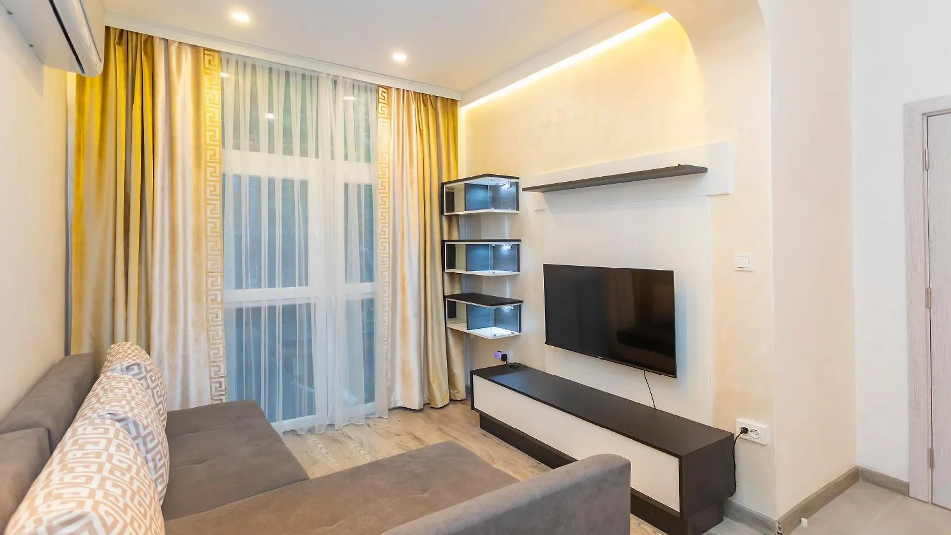Central St Vitosha Apartment Sofia