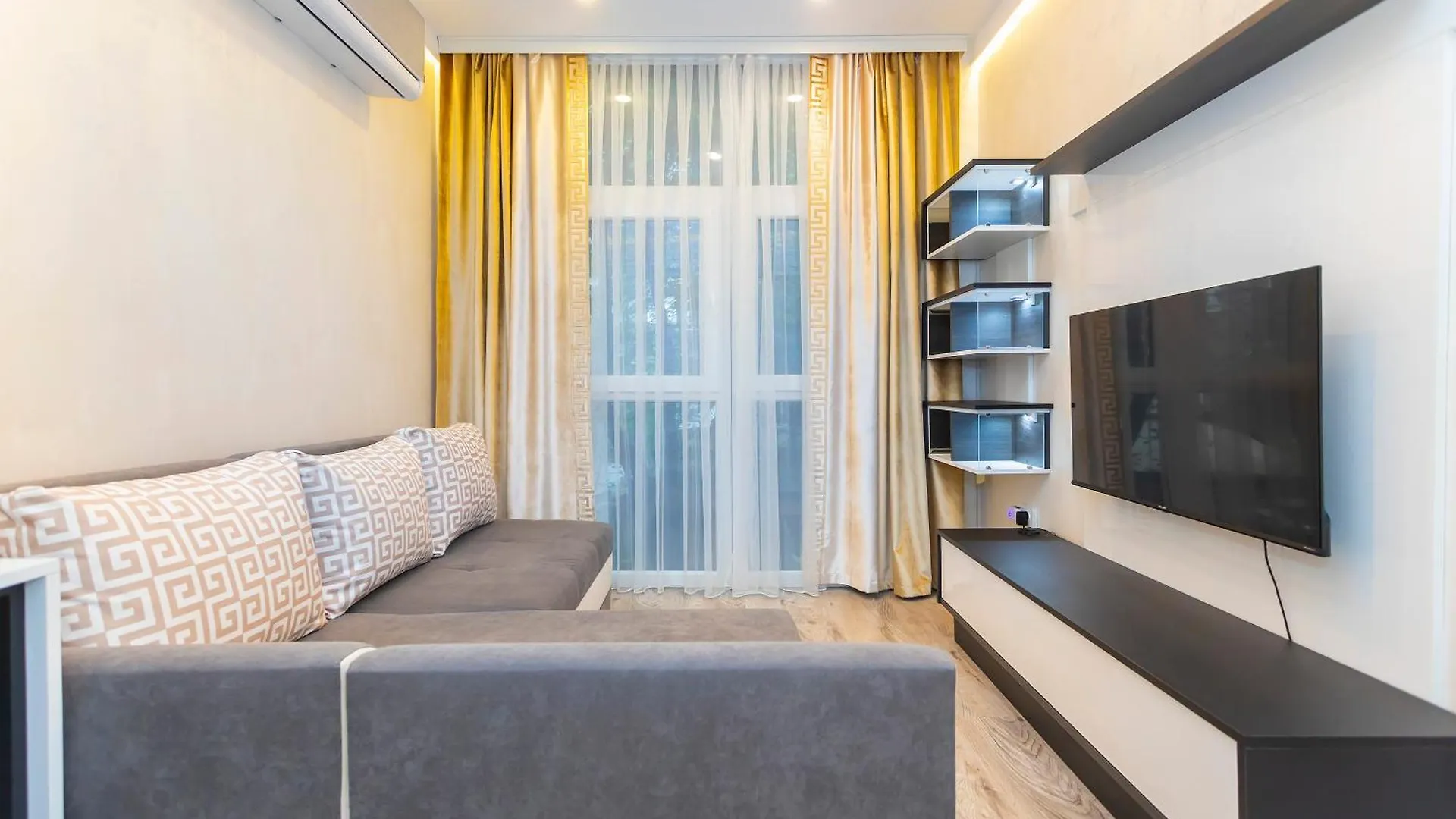 Central St Vitosha Apartment location